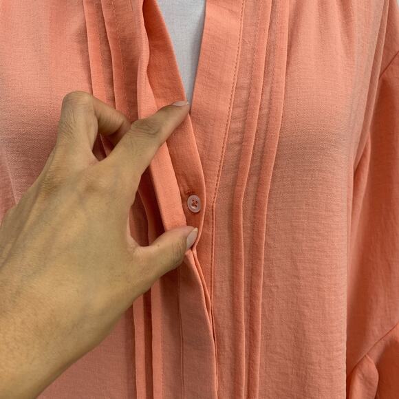Vince Camuto Blouse Womens 3X Plus Salmon Split Neck Ruffle Sleeve Pintuck Top - Picture 3 of 12